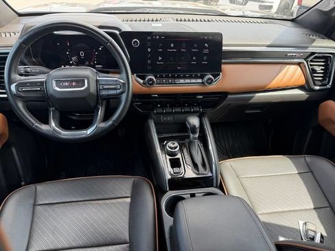 Used 2023 GMC Canyon AT4 w/ AT4 Premium Package AWD/4WD image 10