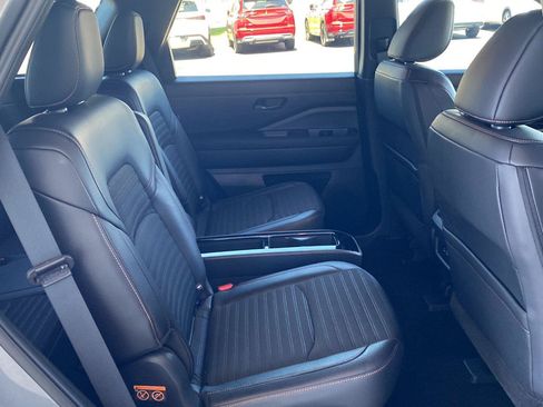Used 2024 Nissan Pathfinder Rock Creek AWD/4WD image 29