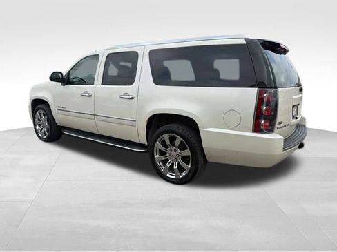 Used 2009 GMC Yukon XL Denali image 11