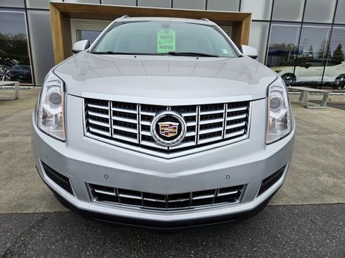 Used 2016 Cadillac SRX Luxury AWD/4WD image 2
