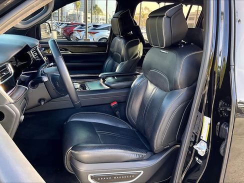 Used 2022 Jeep Grand Wagoneer Series II w/ Premium Group II image 7