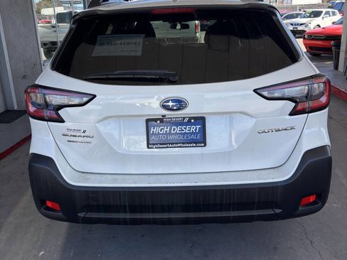 Used 2023 Subaru Outback Premium image 6