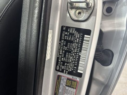 Used 2020 Kia Sorento S image 36