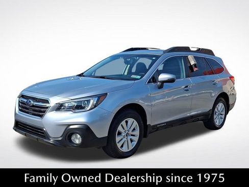 Used 2019 Subaru Outback 2.5i Premium w/ Popular Package #2 AWD/4WD image 3