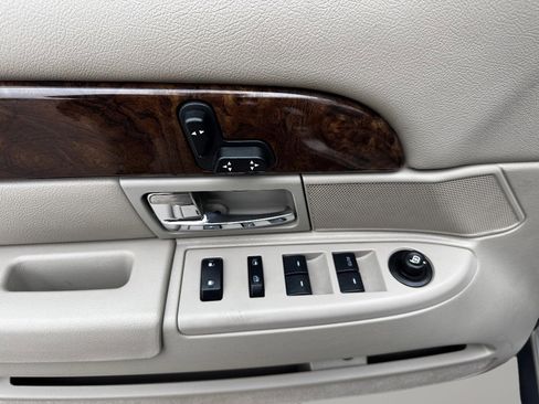 Used 2010 Mercury Grand Marquis LS RWD image 25
