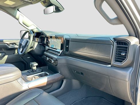 Used 2024 GMC Sierra 1500 SLT w/ SLT Premium Package image 30