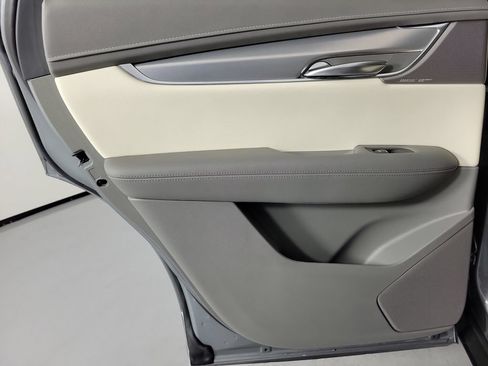 Certified 2023 Cadillac XT5 Premium Luxury FWD image 13