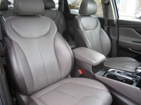 Used 2020 Hyundai Santa Fe SEL w/ Convenience + Premium Package image 15