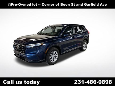 Used 2025 Honda CR-V LX image 1