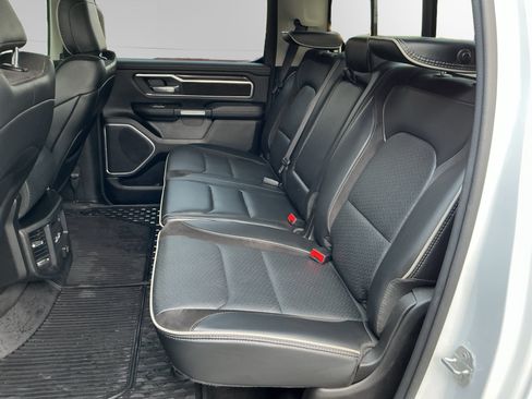 Used 2022 RAM 1500 Laramie AWD/4WD image 13