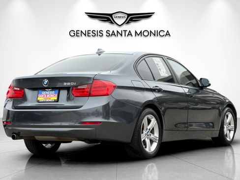 Used 2015 BMW 320i Sedan RWD image 4