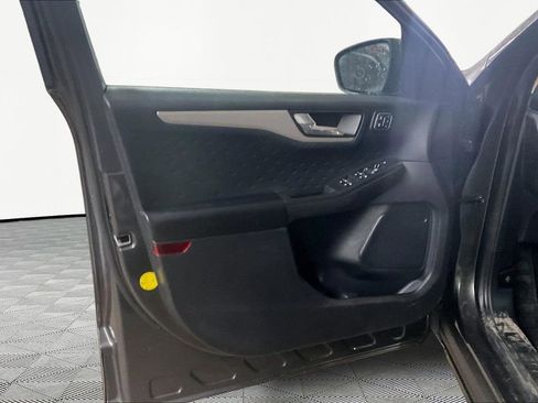 Used 2020 Ford Escape SEL image 23