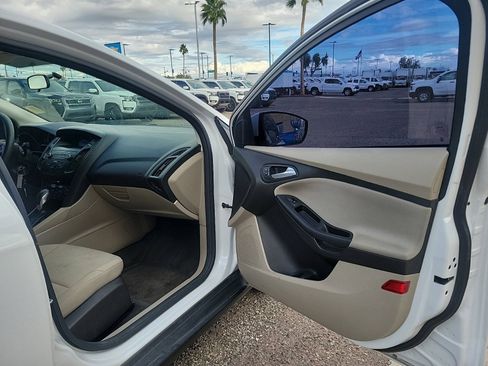 Used 2018 Ford Focus SE image 13