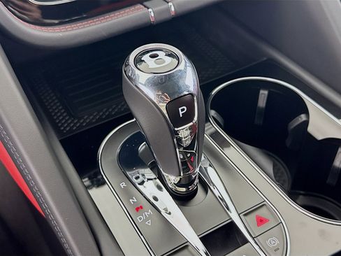 New 2025 Bentley Bentayga image 14