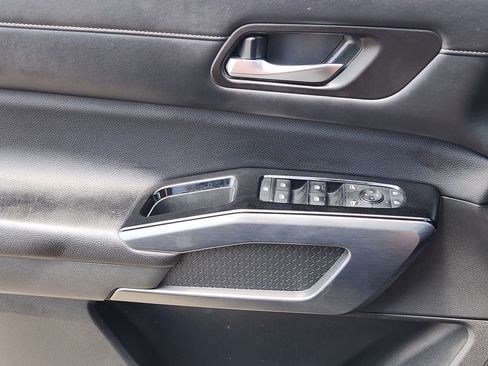 Used 2023 Nissan Pathfinder SL AWD/4WD image 21