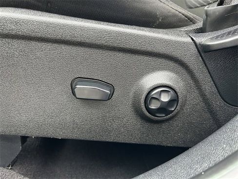 Used 2019 Dodge Journey SE w/ Premium Group image 21