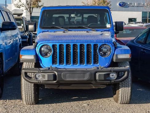 Certified 2023 Jeep Gladiator Sport image 2