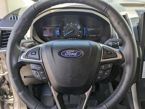 Used 2022 Ford Edge SEL w/ Sport Appearance Package AWD/4WD image 33