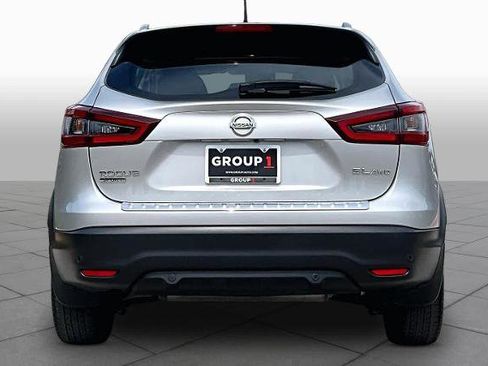 Certified 2022 Nissan Rogue Sport SL w/ Premium Package AWD/4WD image 5