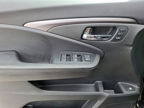 Used 2025 Honda Ridgeline RTL image 12