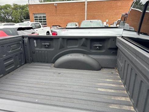 Used 2019 Ford F150 Lariat AWD/4WD image 4