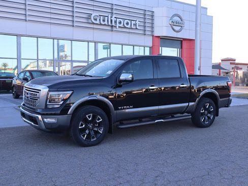 Used 2023 Nissan Titan Platinum Reserve w/ Moonroof Package image 2