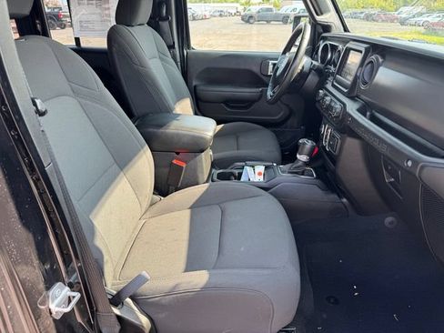 Used 2023 Jeep Wrangler Unlimited w/ Cold Weather Group AWD/4WD image 14