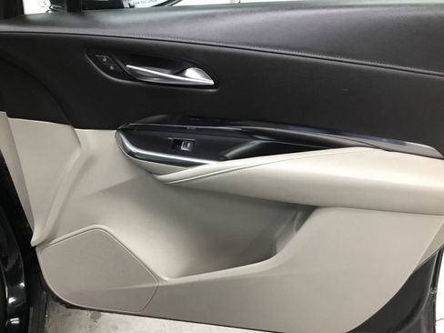 Used 2019 Cadillac XT4 Luxury w/ Cold Weather Package AWD/4WD image 32