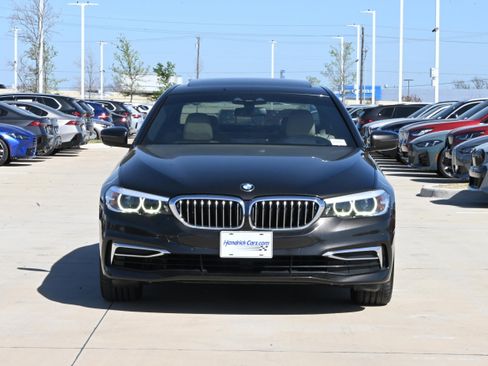 Used 2019 BMW 540i xDrive w/ Convenience Package image 3