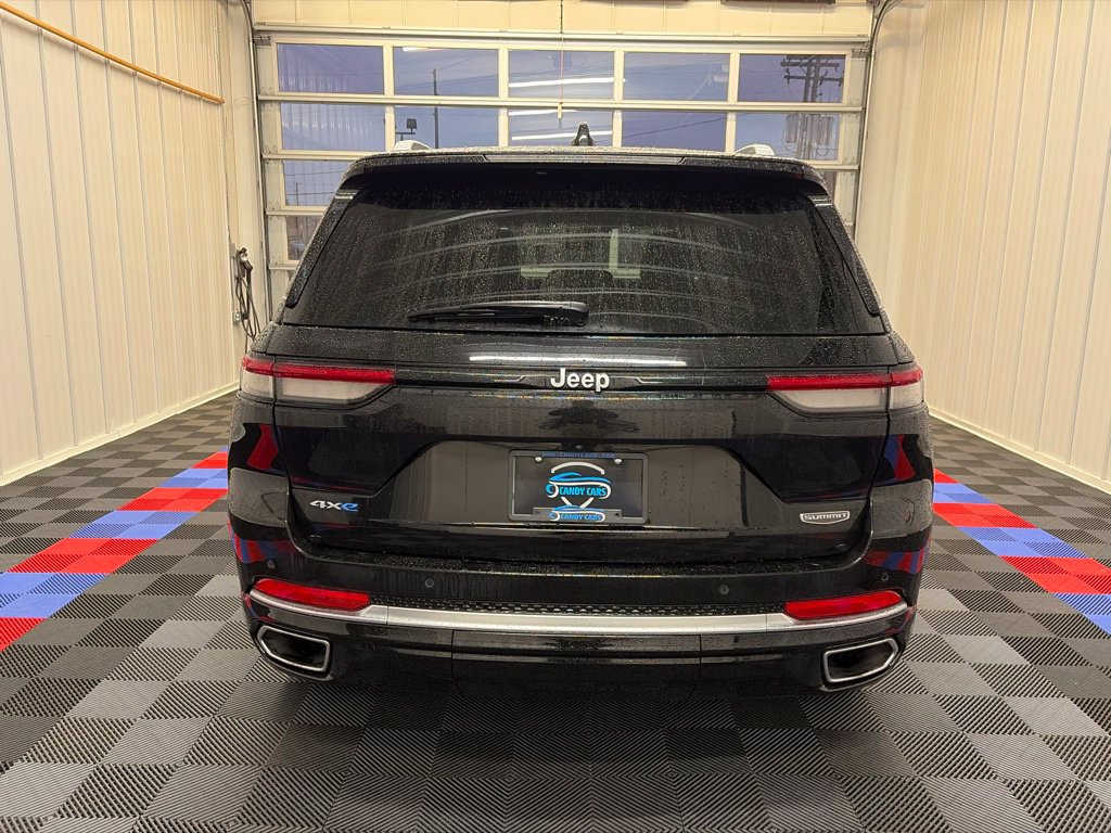 Used 2023 Jeep Grand Cherokee Summit w/ Luxury Tech Group V AWD/4WD image 5