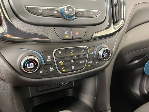 Certified 2024 Chevrolet Equinox RS FWD image 31