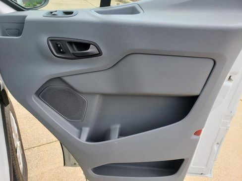 Used 2015 Ford Transit 350 XLT image 19