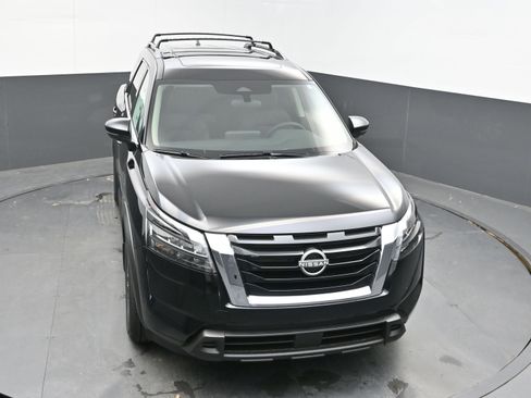 New 2025 Nissan Pathfinder SV w/ SV Premium Package image 33