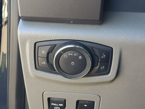 Used 2019 Ford F150 XLT w/ Equipment Group 302A Luxury image 26