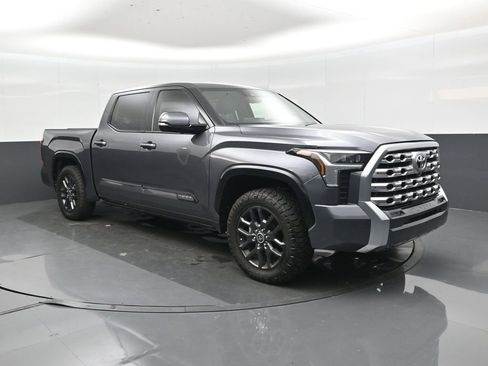 Used 2023 Toyota Tundra Platinum w/ Advanced Package image 1