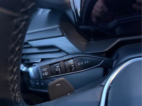 New 2026 GMC Acadia Elevation image 31