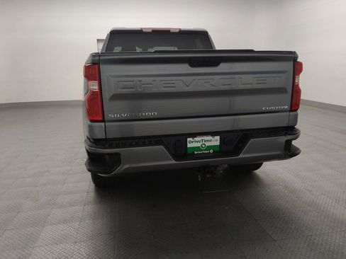 Used 2021 Chevrolet Silverado 1500 Custom w/ Safety Confidence Package RWD image 6