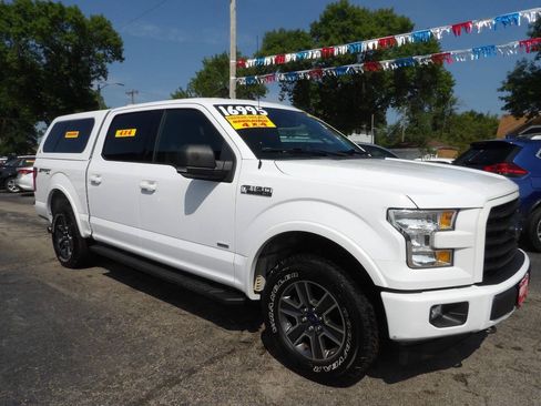Used 2017 Ford F150 XLT w/ Equipment Group 302A Luxury AWD/4WD image 3