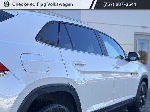 New 2026 Volkswagen Atlas SE image 8