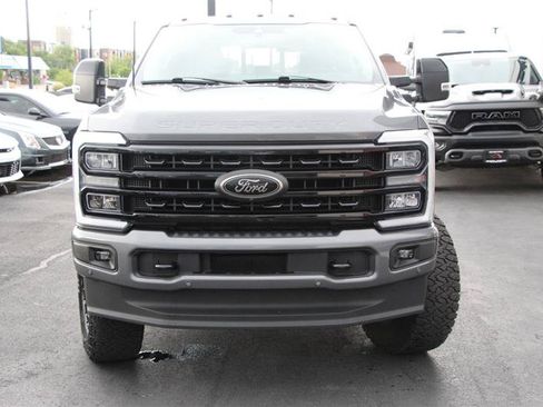 Used 2023 Ford F350 Lariat w/ Lariat Ultimate Package AWD/4WD image 3
