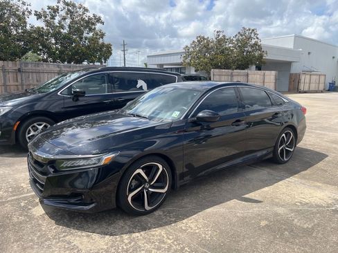 Used 2022 Honda Accord Sport image 1