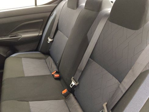 Used 2025 Nissan Versa SV FWD image 18