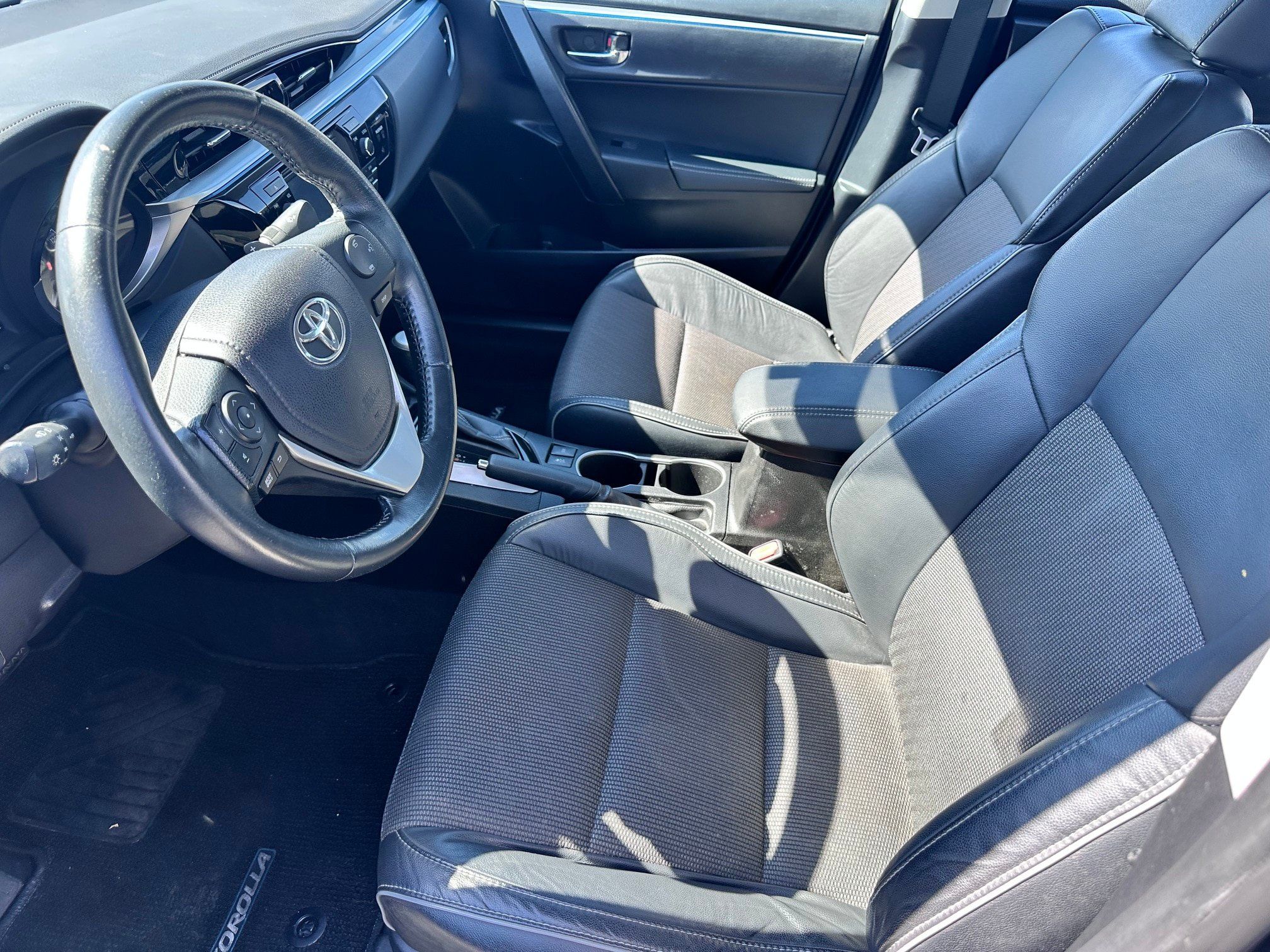 Used 2015 Toyota Corolla S FWD image 5