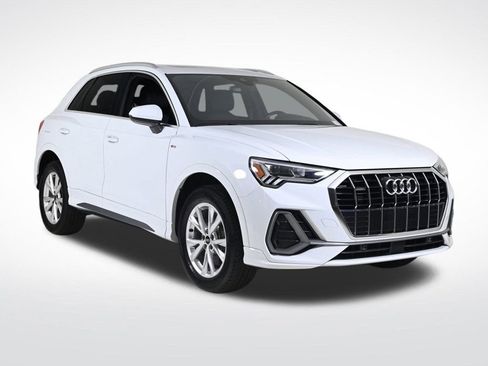Certified 2023 Audi Q3 2.0T Premium image 7
