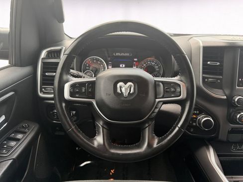 Used 2022 RAM 1500 Big Horn AWD/4WD image 12