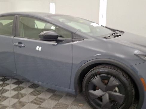 Used 2024 Toyota Prius LE image 6