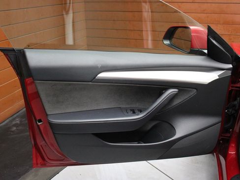 Used 2022 Tesla Model 3 image 21