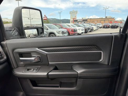 Used 2025 RAM 2500 Big Horn AWD/4WD image 24