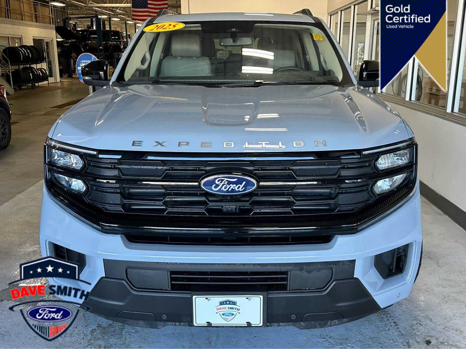 Certified 2025 Ford Expedition Active AWD/4WD image 54
