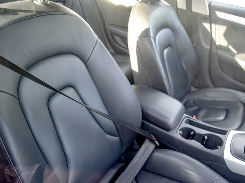 Used 2010 Audi A4 2.0T Premium image 20